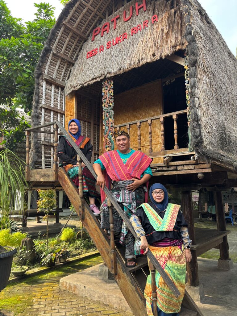 paket tour lombok 4 hari 3 malam